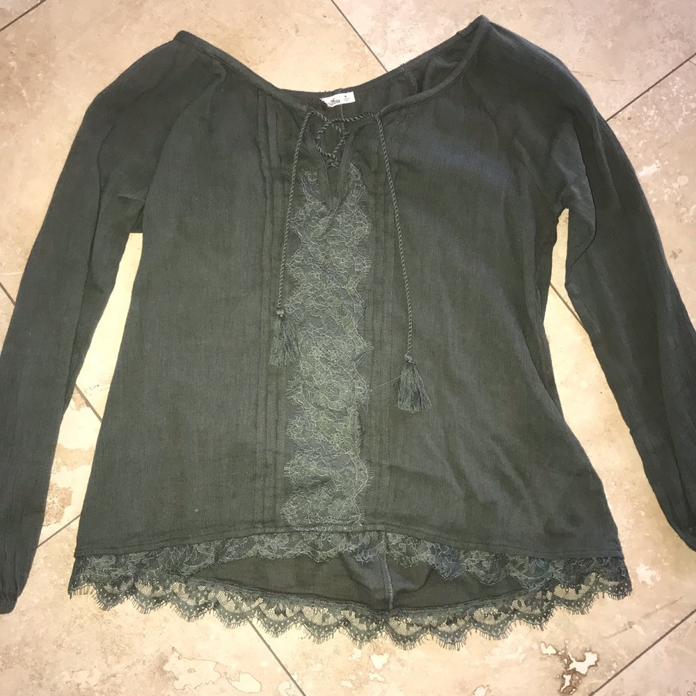 Hollister shirt